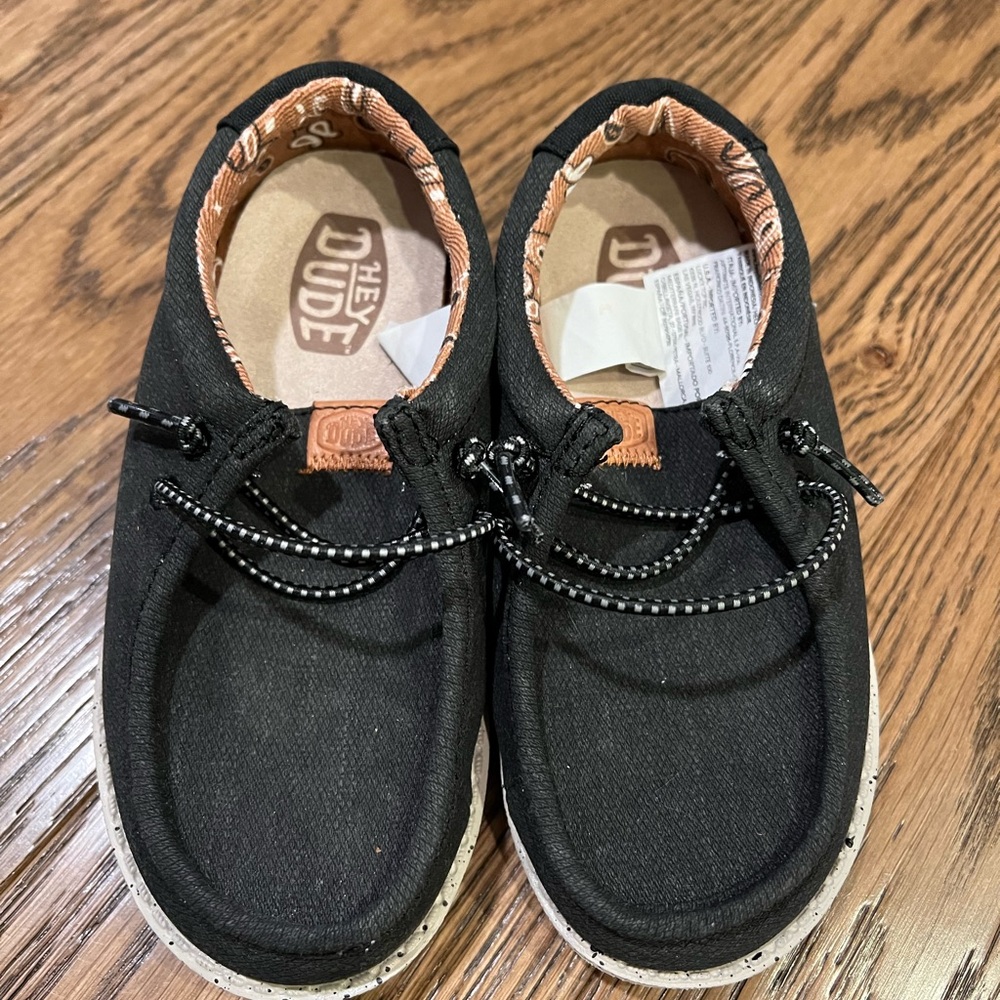 Hey Dude Toddler shoes black size 9